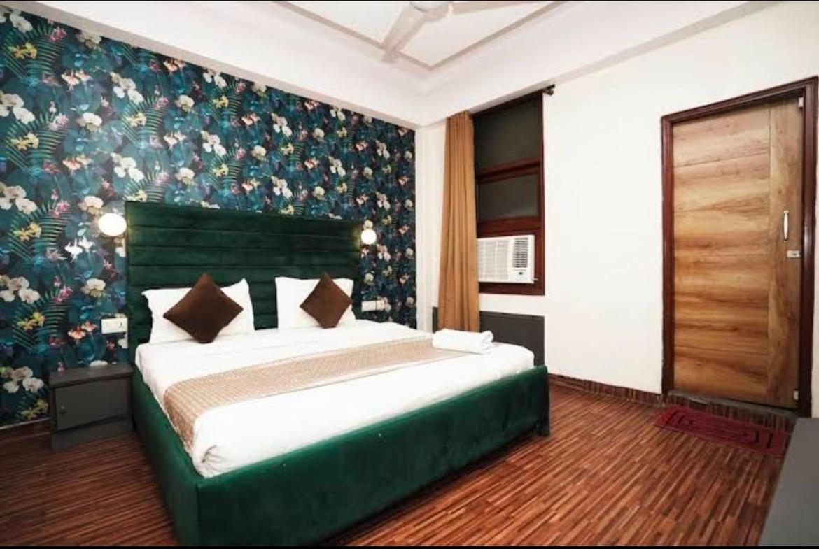 Diamond Inn-national Highway-8,mahipalpur 3* New Delhi