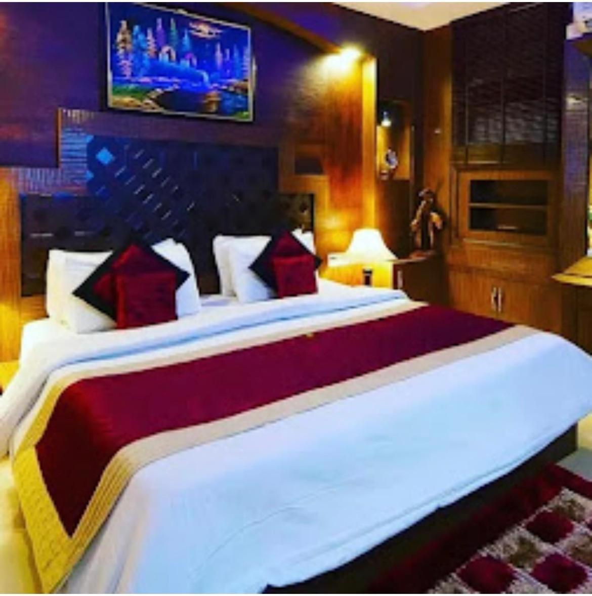 Diamond Inn-national Highway-8,mahipalpur Hotel New Delhi